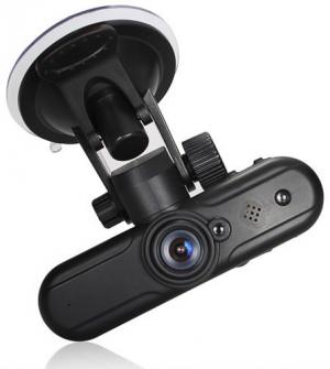 Kamera samochodowa Full HD z rejestratorem trasy